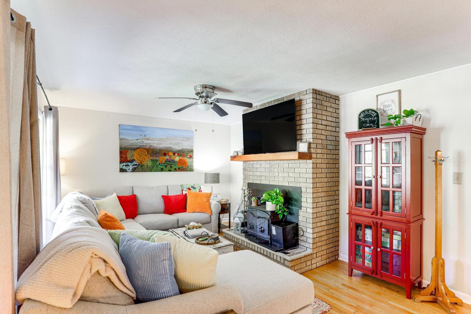 Updated Marshall Home With Fire Pit And Game Room! Εξωτερικό φωτογραφία
