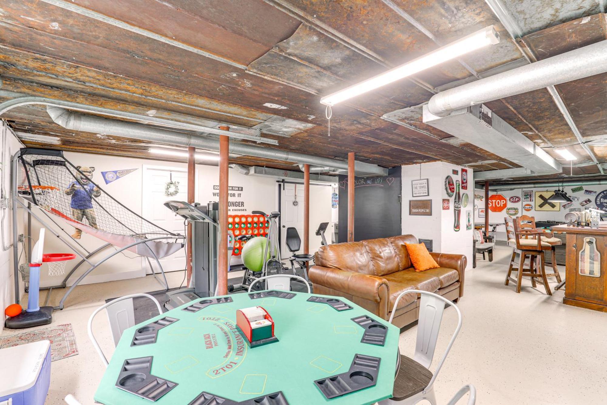 Updated Marshall Home With Fire Pit And Game Room! Εξωτερικό φωτογραφία